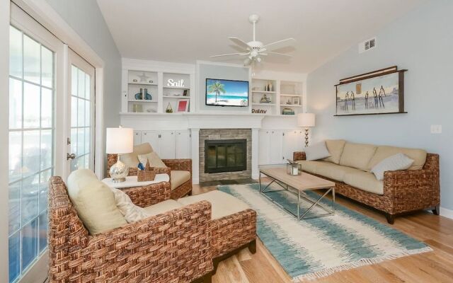 4700Sax - Delightful Pool Home