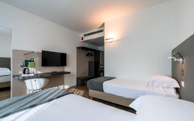 Airport Hotel