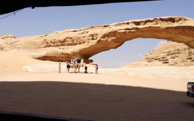 Wadi Rum White Mountain Camp