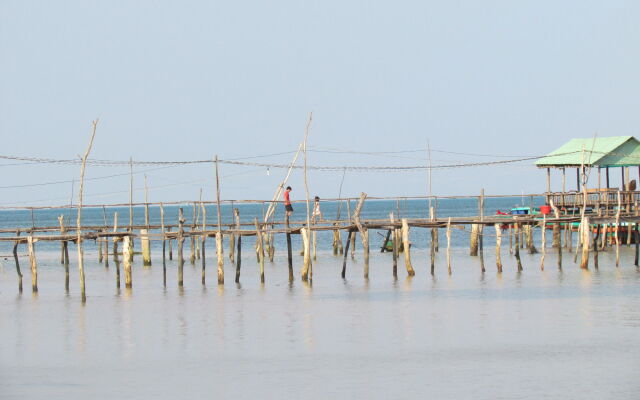 Mango Beach Resort