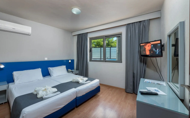 7 Palms Hotel Apartments
