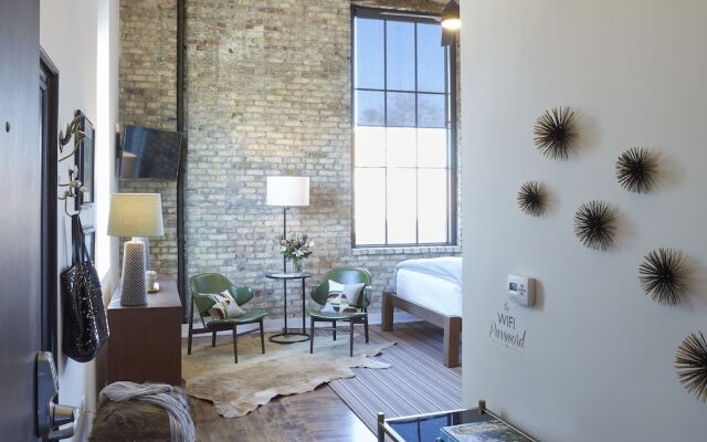 Kinn Guesthouse Bay View