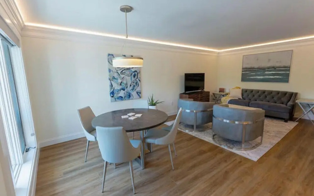 Wilmington Avenue 50 #102