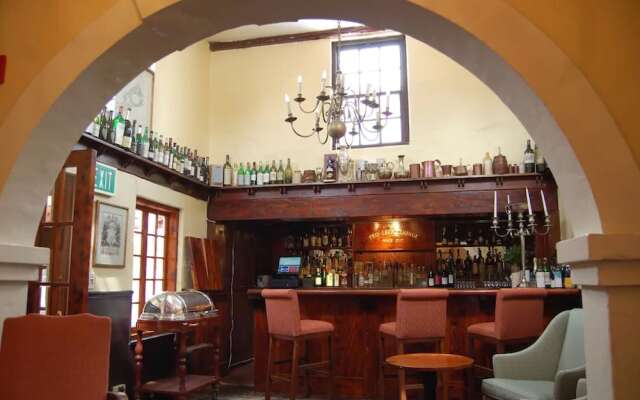 Fourways Inn