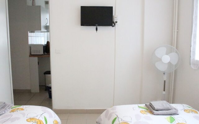 Studios near Gare SNCF - RM 86