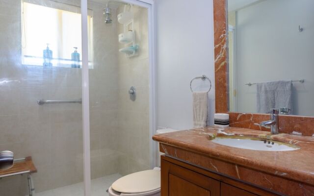 Luna Maya 3 2 Bedroom Condo by RedAwning