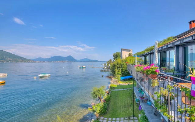Red House Terrace Private Beach