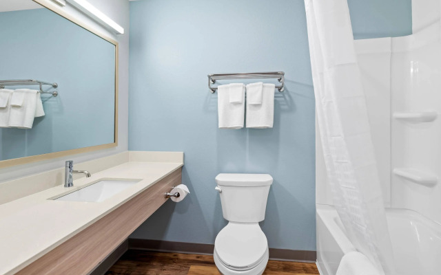 WoodSpring Suites Richmond Airport