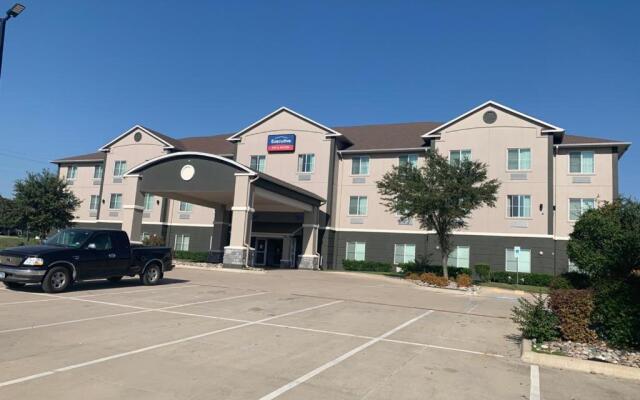 Executive Inn & Suites