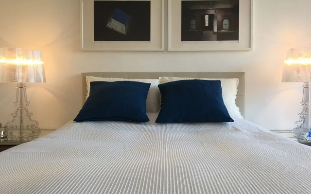Lisbon Principe Real Luxe Flat