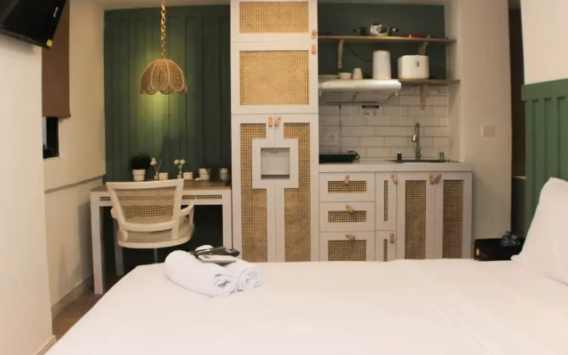 Minimalist Design Studio At Meikarta Apartment