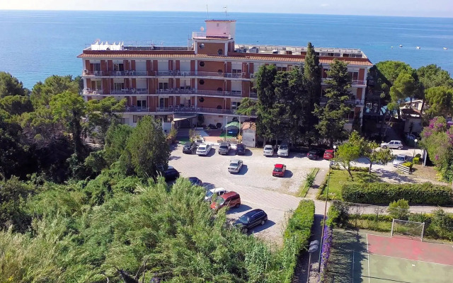 Hotel Punta Licosa