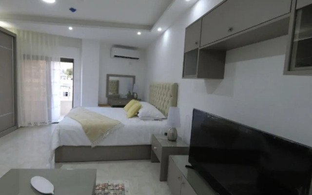 Amazing one Bedroom Apartment in Amman,elwebdah 8