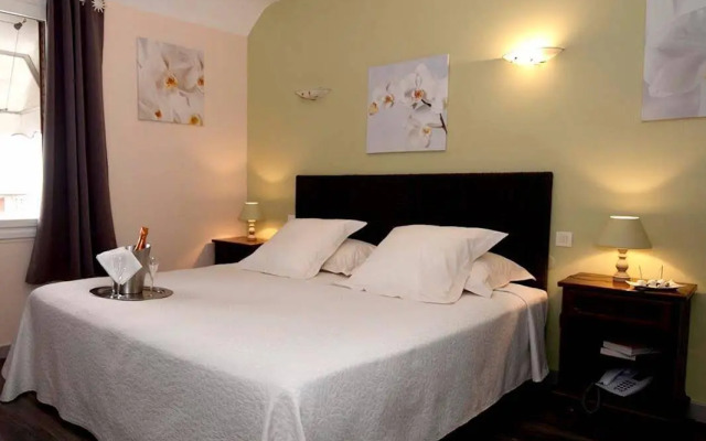 Logis Hôtel Le Coq Hardi