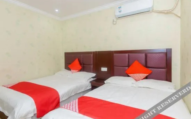 Oyo Jinghong Hotel