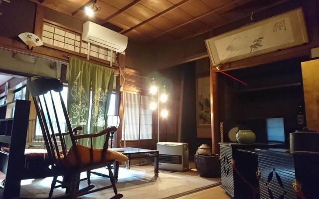 Kimono Inn Utakata - Hostel