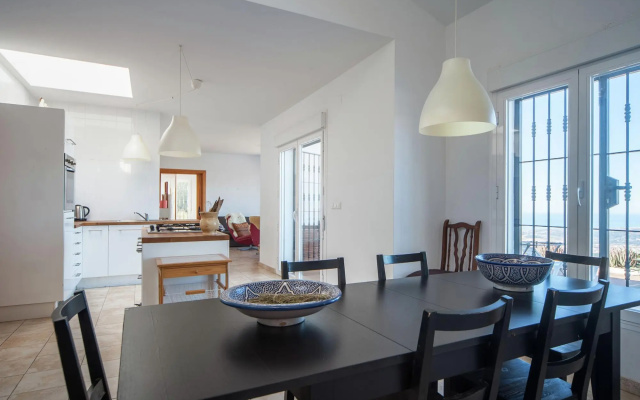 Villa in Arenas with Private Pool and Breathtaking Views
