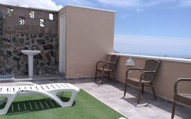 Emblema Suites - Adults Only