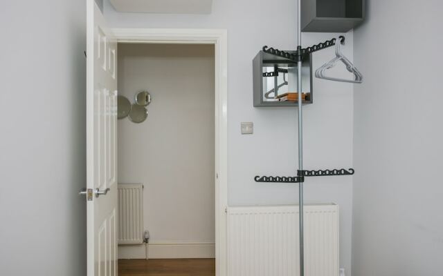 Three Bedroom Apartment in Willesden Green