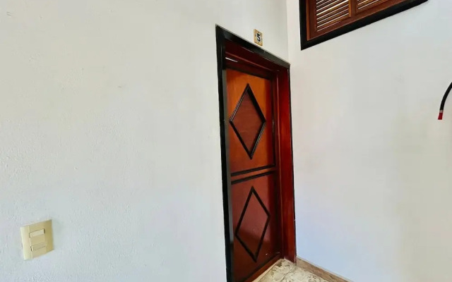 Meson del Capitan Apartments
