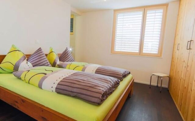 Apartmenthaus Riederhoru A 1. OG Ost