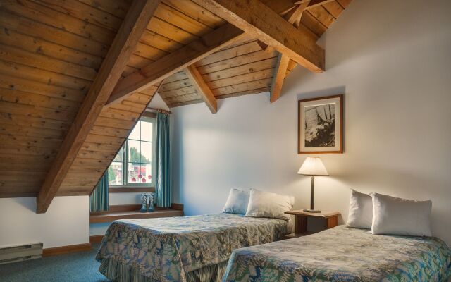 Canadian Princess Lodge & Marina