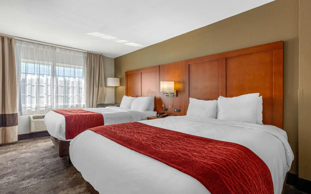 Comfort Inn & Suites Nashville Near Tanger Outlets  I-24 Antioch