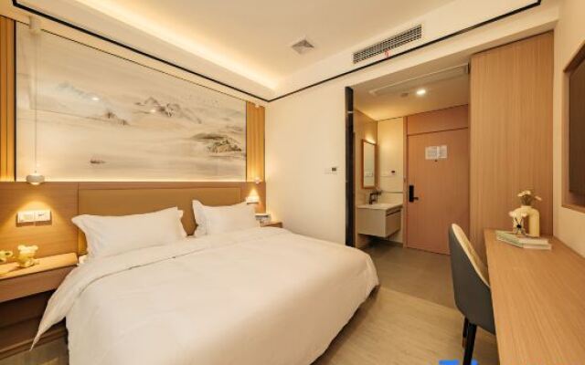 Ruiyixu Business Hotel