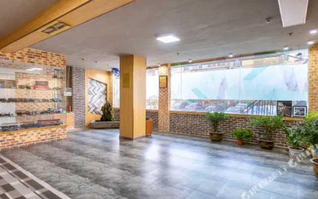 Yi SKY Business Hotel