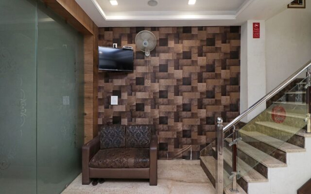 Capital O 2594 Hotel Kanchan Residency