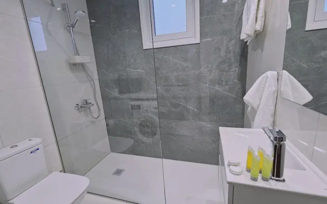 104 NIC - 303 Stay Cosmo City Suite