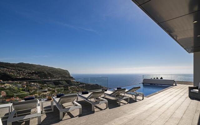 Seacrest (Madeira Villas)