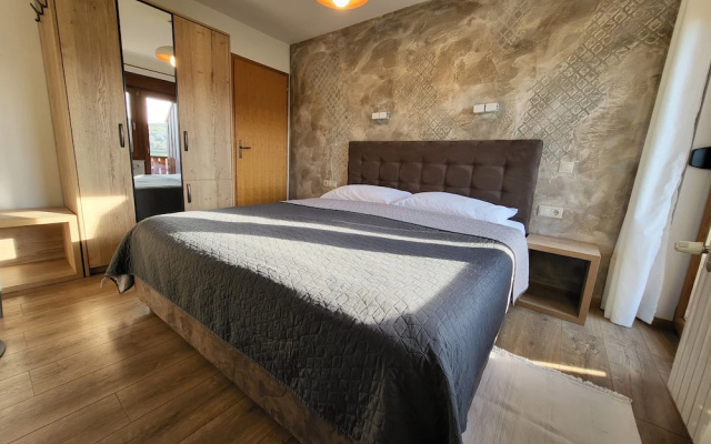House Tina - Bed and Breakfast