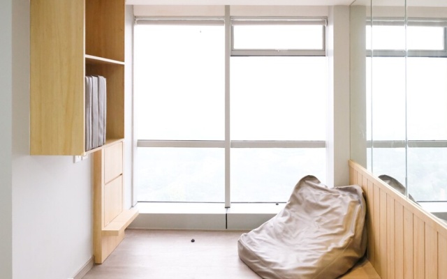 Best Deal And Smart Living Studio At Grand Sungkono Lagoon Apartment – Guest Rooms – Surabaya