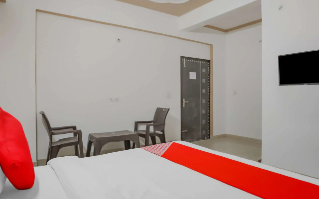 R P Residency by OYO Rooms