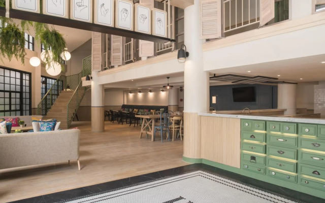 The Blanket Hotel