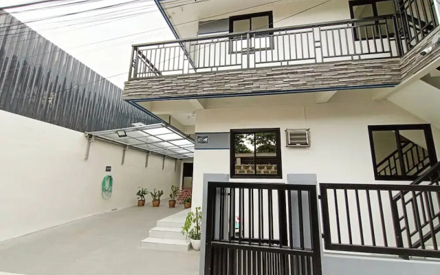 Manzil Anilao Cosy 2 Bedroom Apartment U1