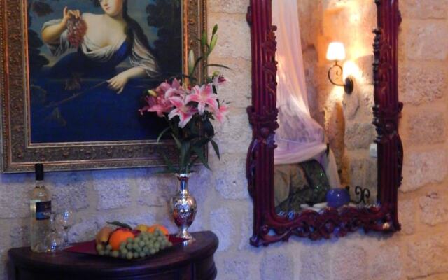 S. Nikolis Historic Boutique Hotel