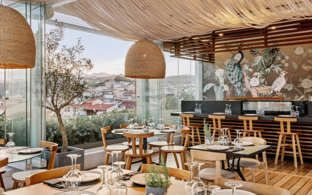 Las Hotel & Spa
