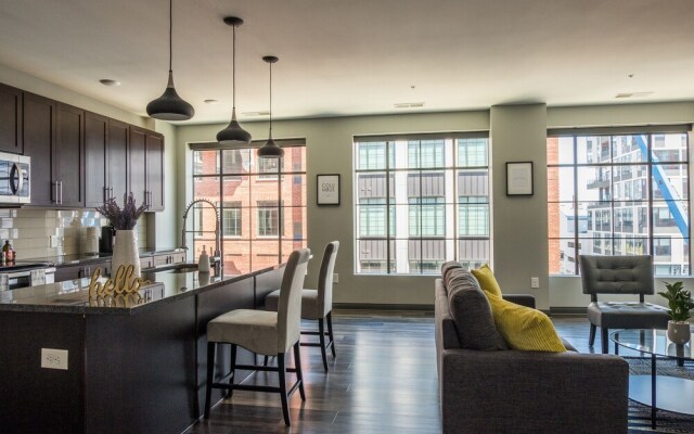 FRONTDESK LC Riversouth 205 Apts Downtown Columbus