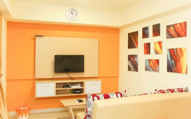 Well Appointed and Comfort 2BR at Meikarta Apartment