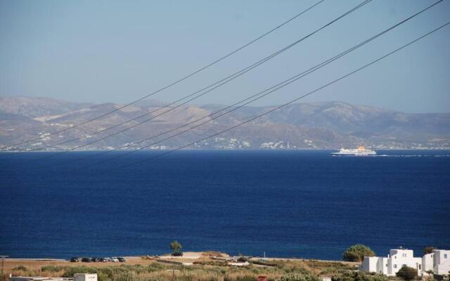 White House with Sea View