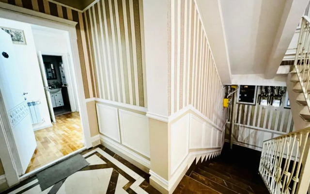 Modern Elegant Renovated Apartment, New Building, Chekhov stree