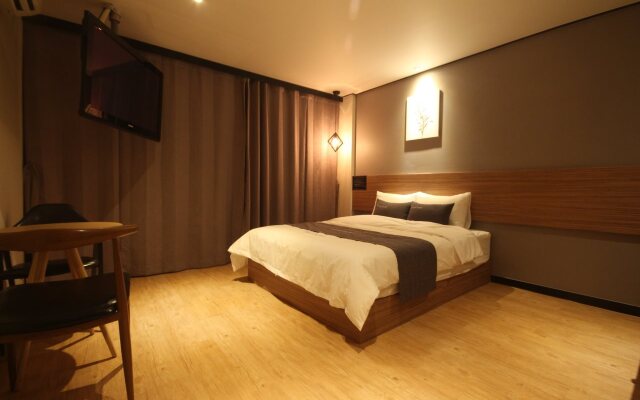 Gimhae Eobangdong Hotel The May