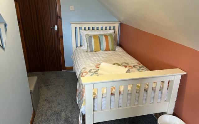 Immaculate 5 Bedroom House Outside Stornoway