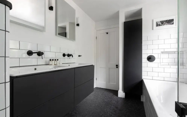 Whittlesey Street II by Onefinestay