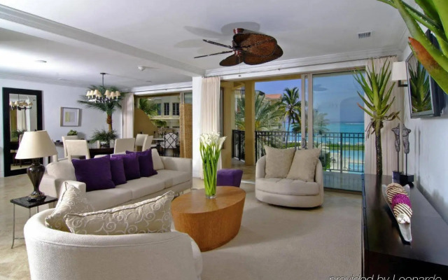 The Somerset on Grace Bay