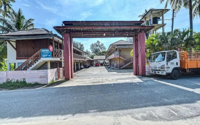 Redzwan's Beach Resort by OYO Rooms