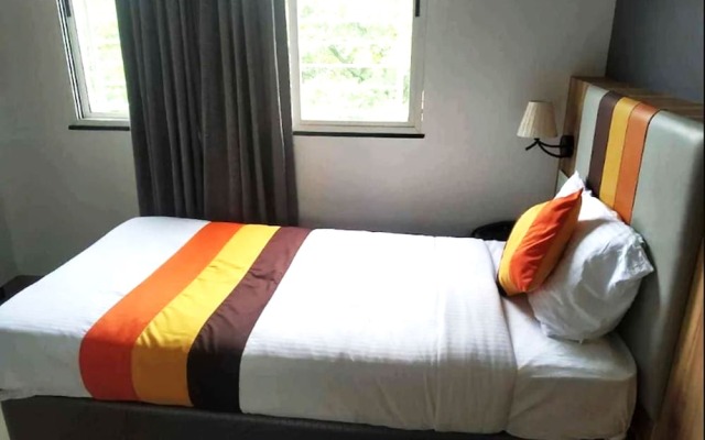 Elita Rooms