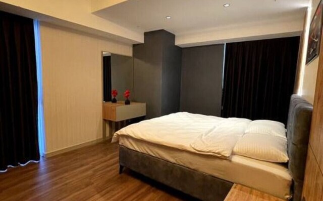 Spacious New 2 1 Apartment-near Mall of Istanbul
